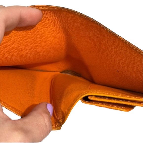 Louis Vuitton epi Orange bi fold compact wallet, dust bag, coa- minor rubbing - Picture 3 of 9